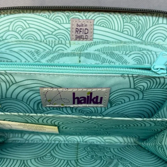 Haiku balsam green, wristlet, zippered, wallet, multi card holder - Picture 7 of 15